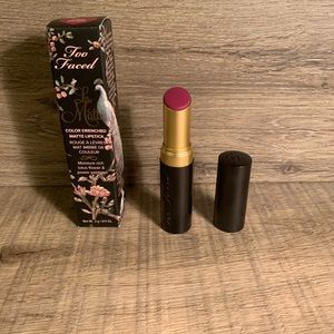 Too Faced La Matte Pitch Perfect